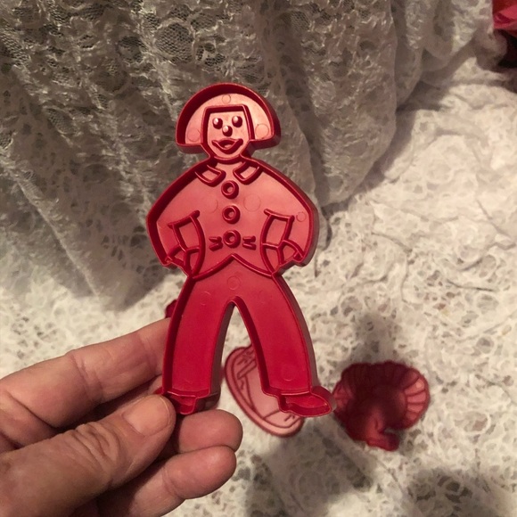 Tupperware Red Party Decorations with Holiday Shapes - Picture 5 of 11